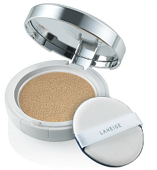 5 Beauty tips on preparing for a long flight  looking airport-ready laneige.png